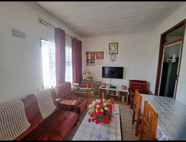 4 BEDROOM SIMPLEX FOR SALE IN CLAYFIELD